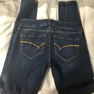 Bullhead skinny jeans