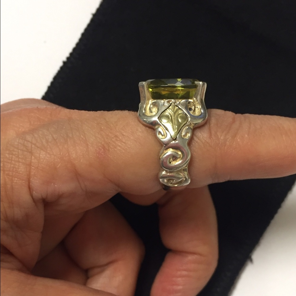 Lovely Statement Ring - image 3