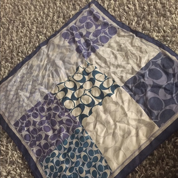 Coach scarf - Picture 1 of 2