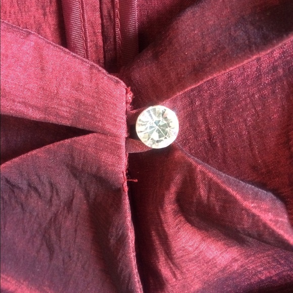 Elegant Stylish Blouse W/ Faux Diamond Buttons DRESSBARN. - Picture 5 of 5