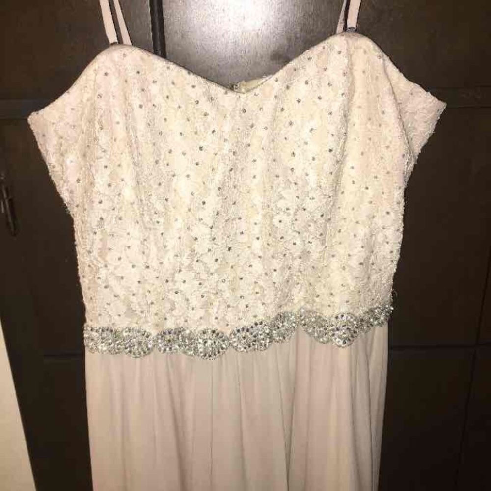 Light pink prom/formal dress.
