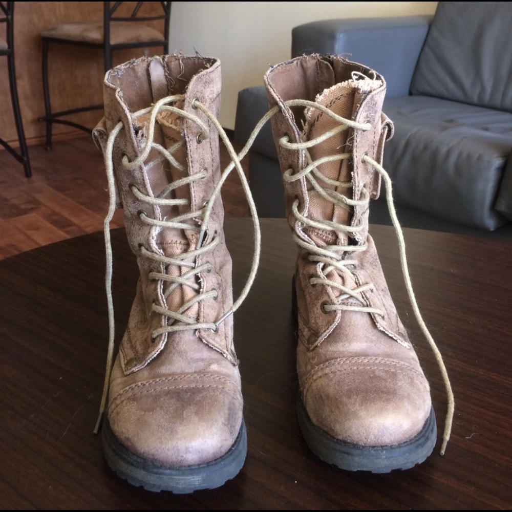 Roxy boots (Women's 7.5)