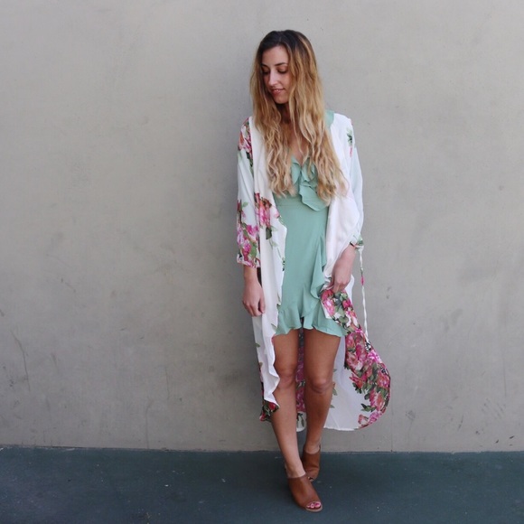 white floral duster - Picture 4 of 4