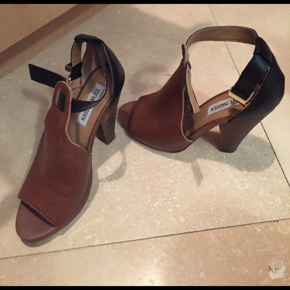 Steve Madden Peep Toe Heels