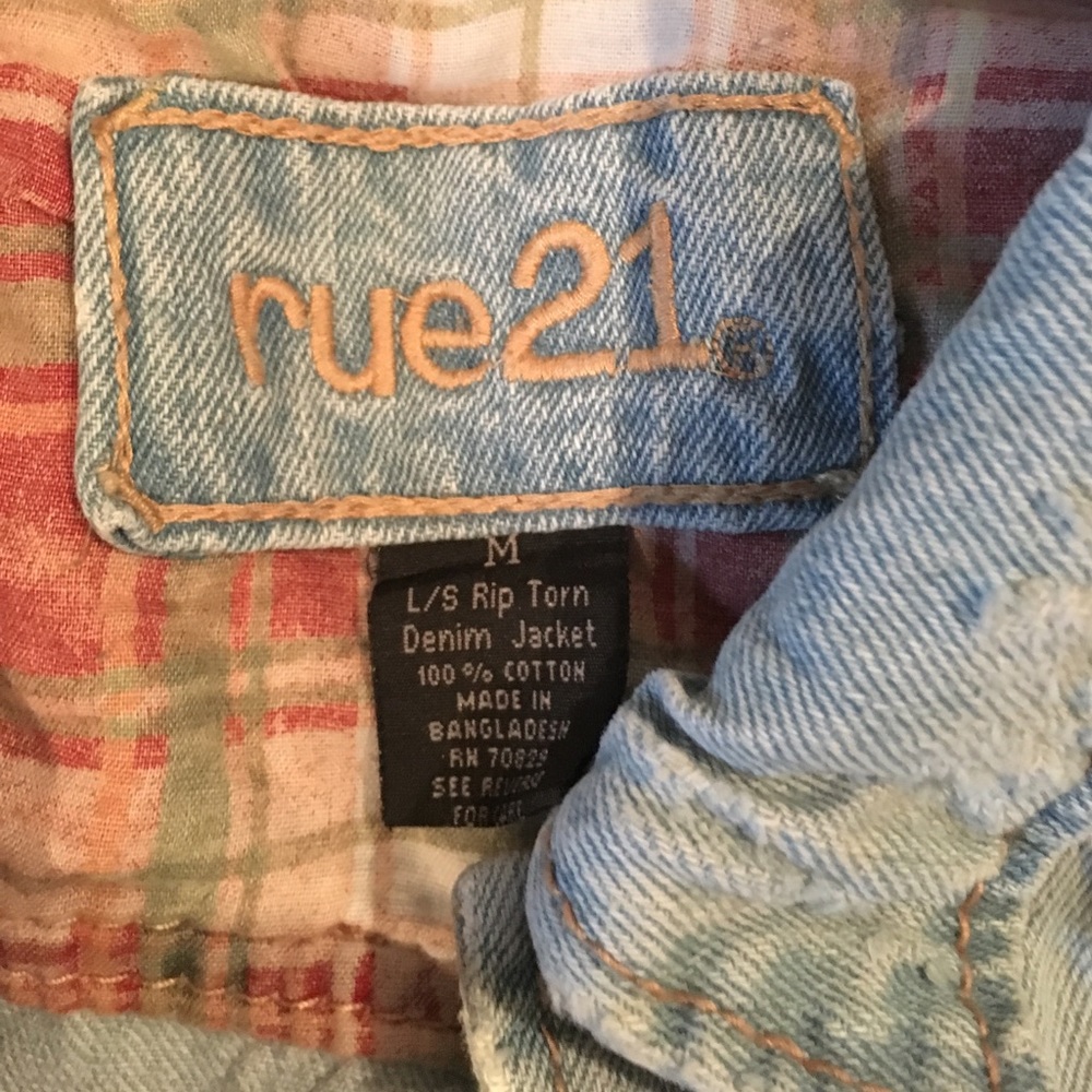 Distressed denim jacket - Picture 2 of 3
