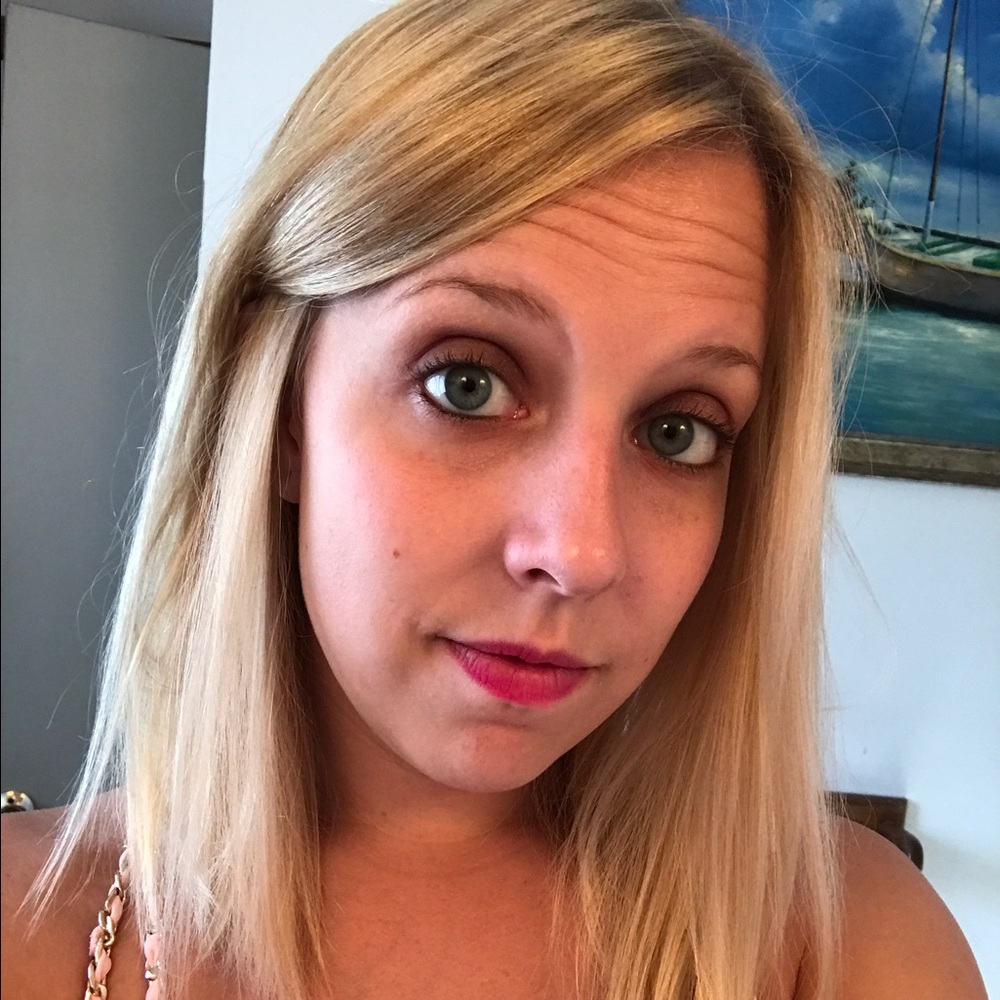 Meet your Posher, Kelly