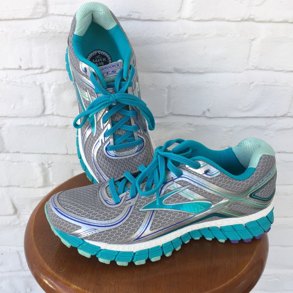 Brooks women's running sneakers