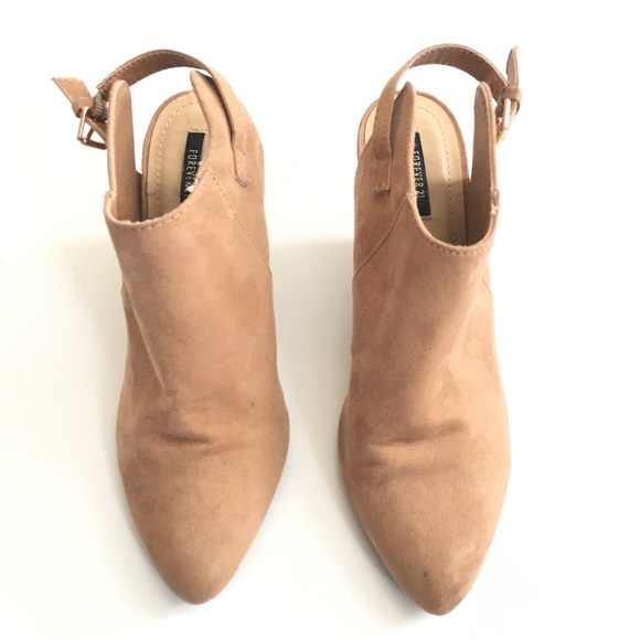 Forever 21 Shoes - Super cute suede booties