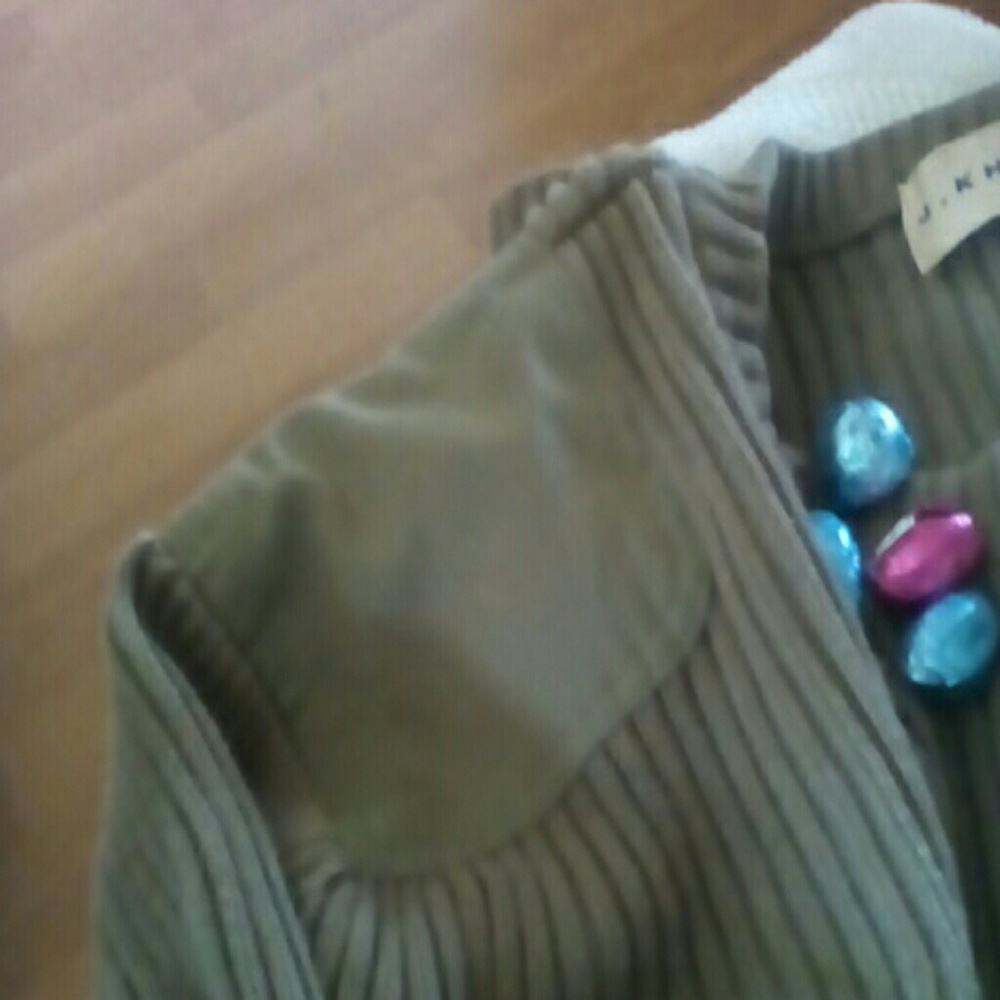 J. KHAKI Sweater - Picture 3 of 4