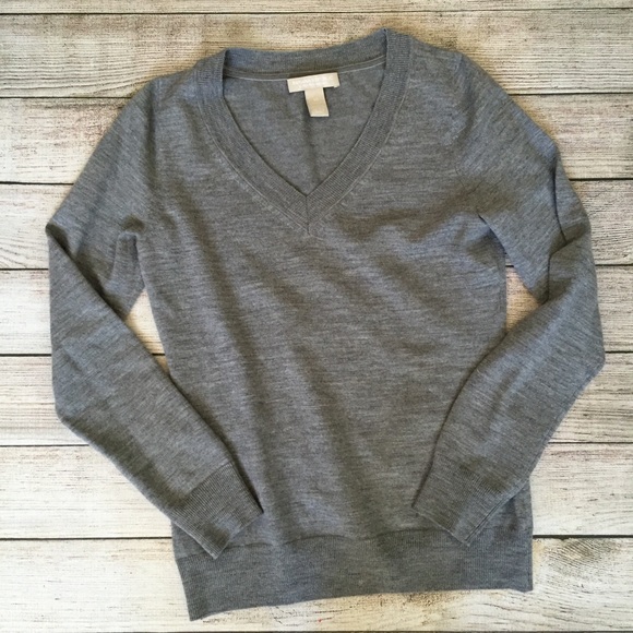 Banana Republic Sweaters - Banana Republic Gray Merino Wool Sweater