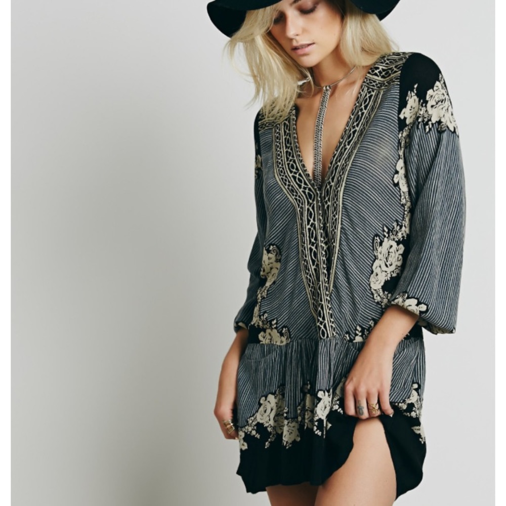 Free People Border Print V-Neck Drop Waist Tunic