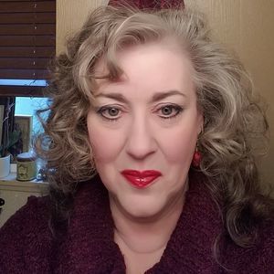 Meet your Posher, Dana