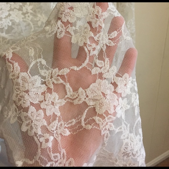 Lacy mini - Picture 2 of 2