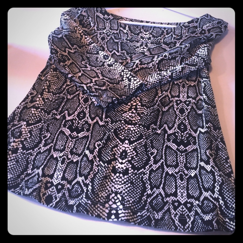 Black and white Raffaella Studio 100% Cotton top