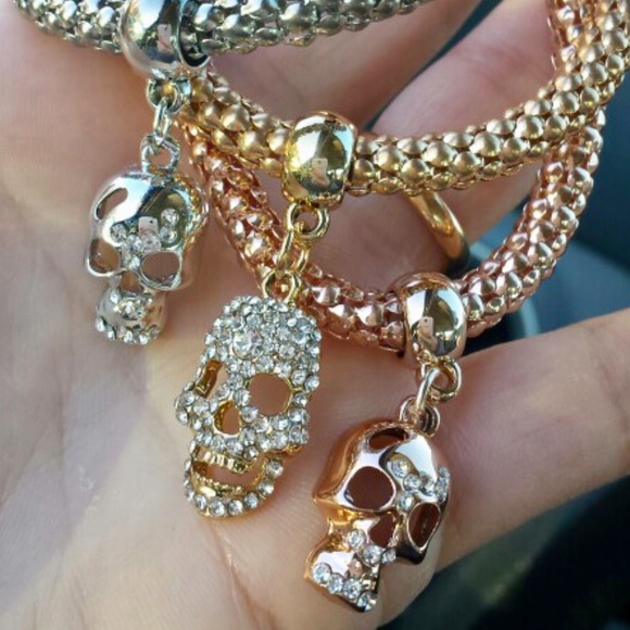 3 Pirate Biker Skull Charm Halloween Bracelets NWT - Picture 3 of 8