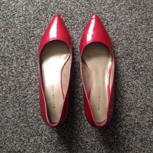 Red kitten wedge pointed toe flats