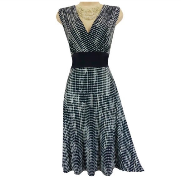 AA STUDIO AA Dresses & Skirts - 14 Large XL NAVY BLUE FLATTERING PRINT DRESS