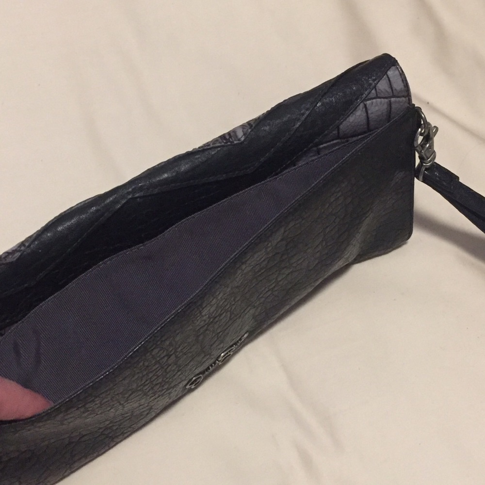 Jessica Simpson clutch - Picture 3 of 4