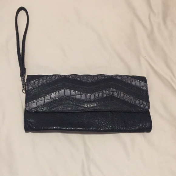 Jessica Simpson Handbags - Jessica Simpson clutch
