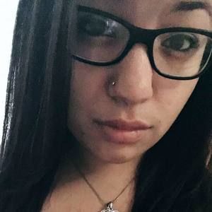 Meet your Posher, Erika