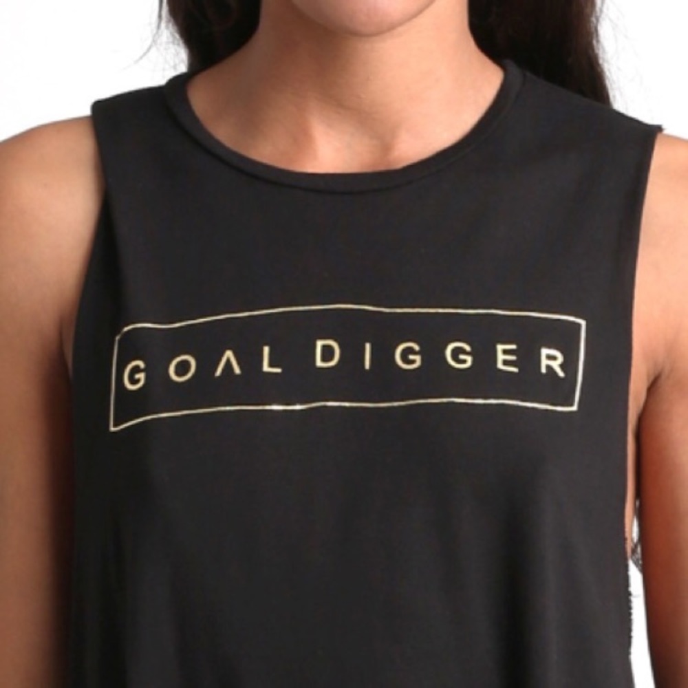 LAST ONE ☝🏼 ✨HOST PICK✨GOAL DIGGER Muscle Tee - Picture 5 of 8