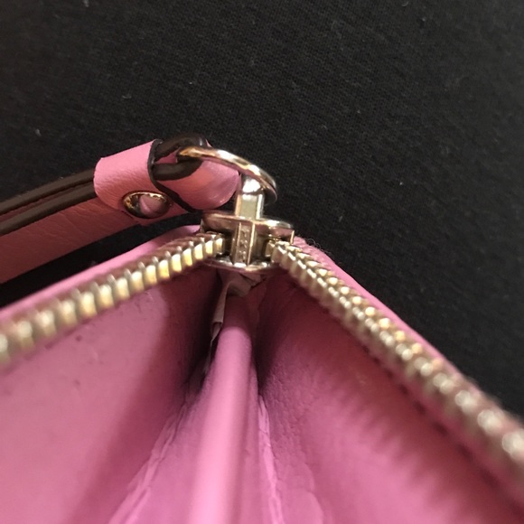 Coach Wallet - Picture 4 of 4