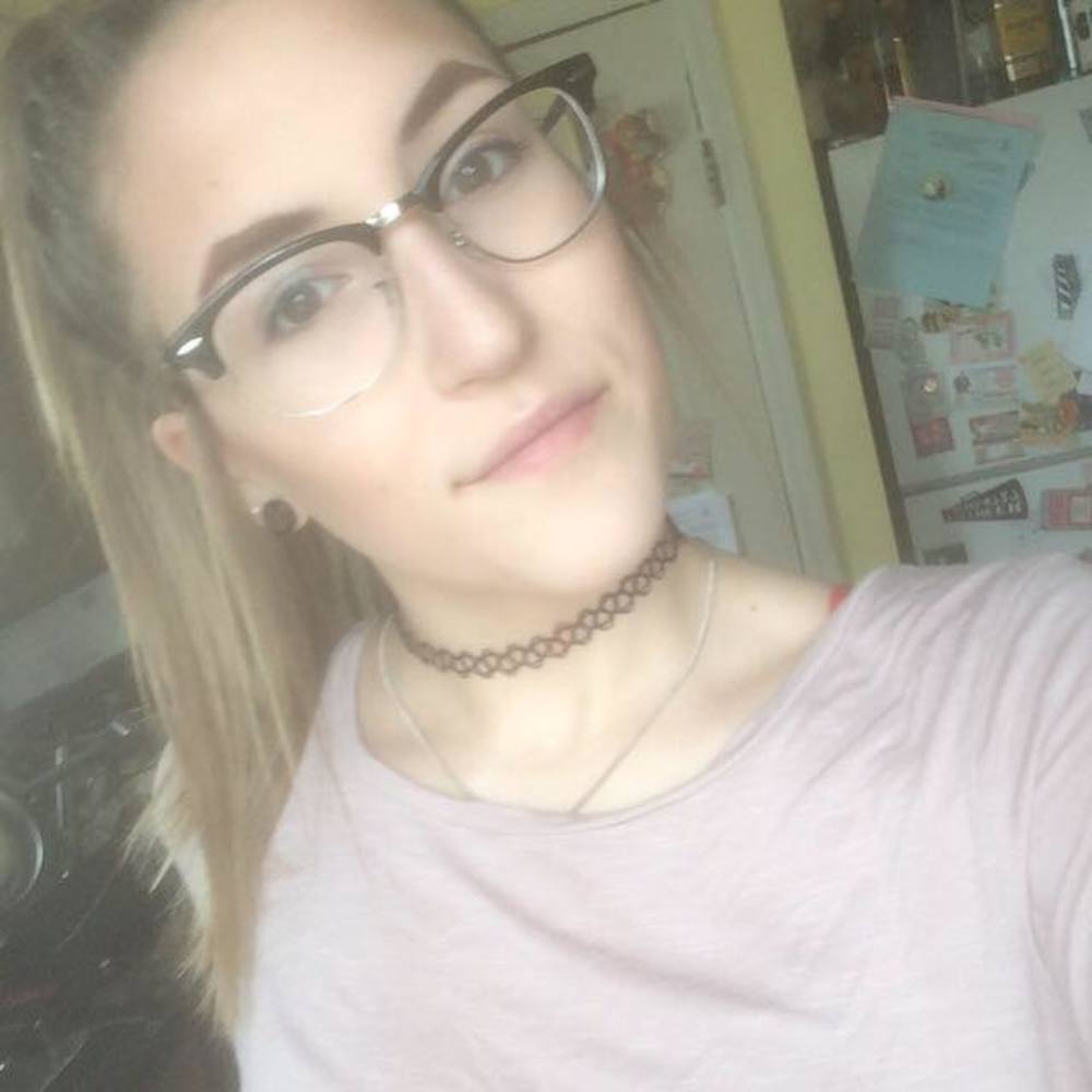 Meet your Posher, Alexandra