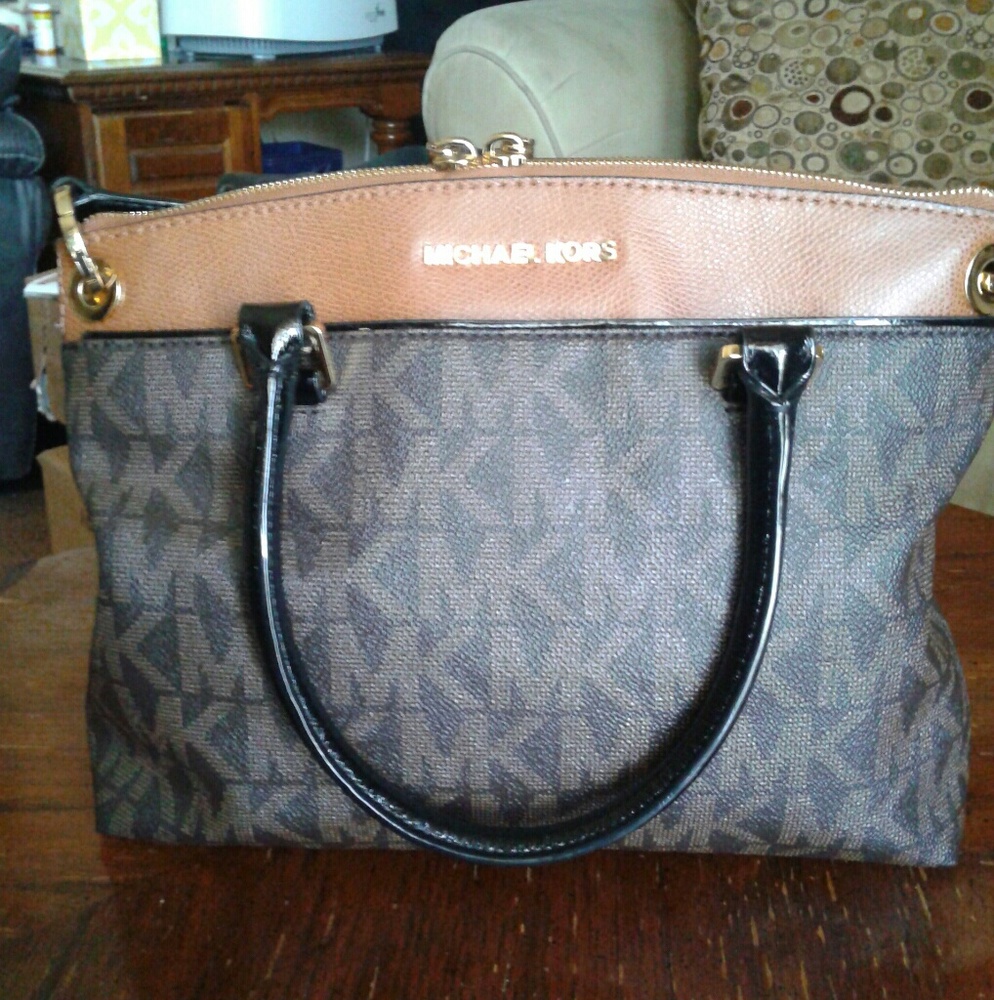 Gorgeous Michael Kors bag ⭐⭐SALE⭐⭐