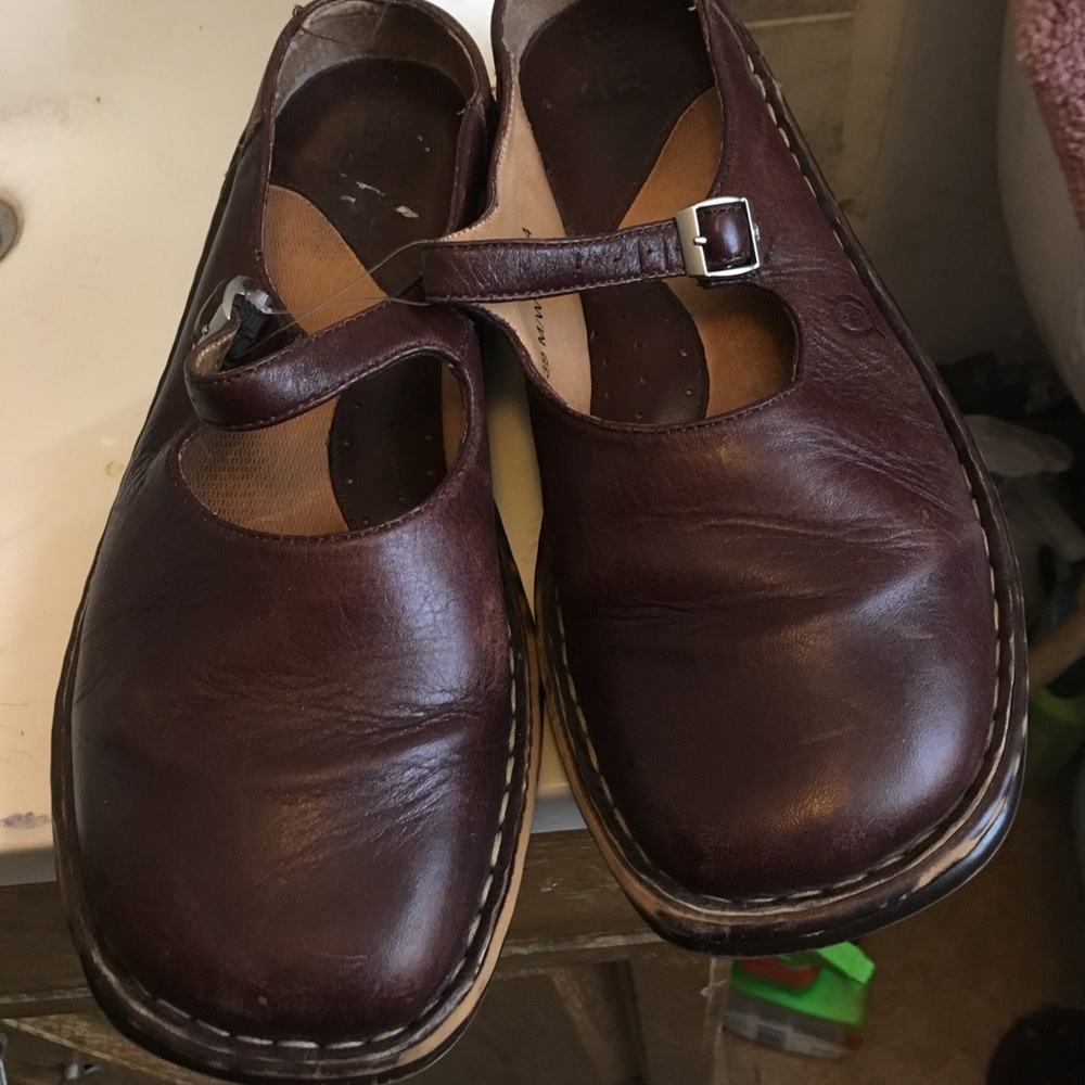 Born shoes - Picture 1 of 4