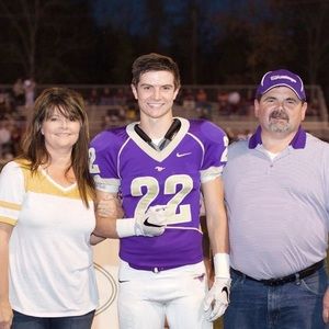 Meet your Posher, Zac