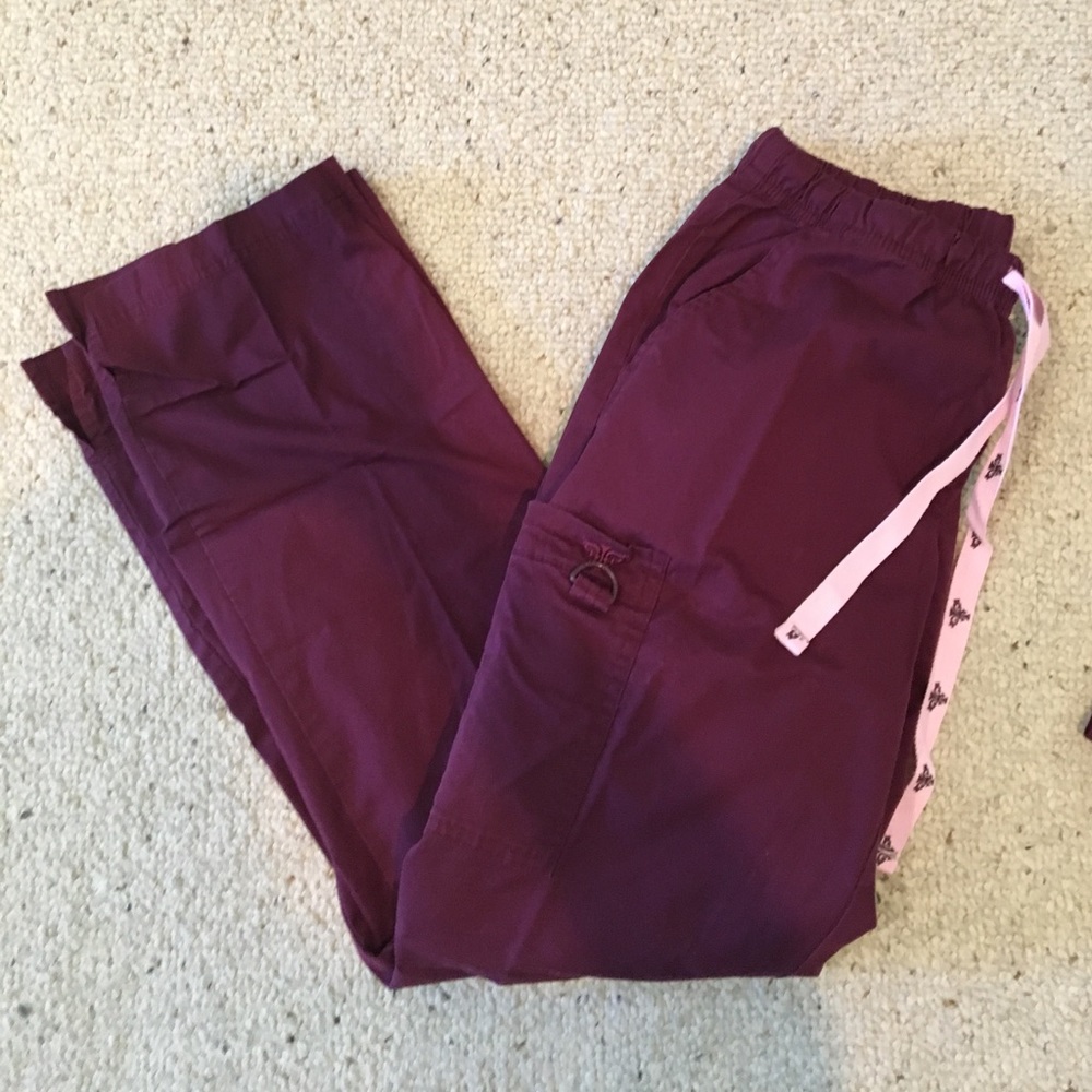 med couture scrub pants size small