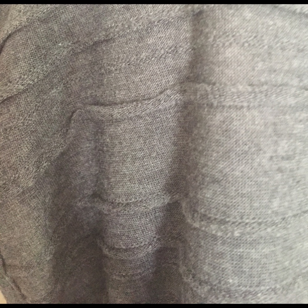 Textured grey top - Picture 4 of 5