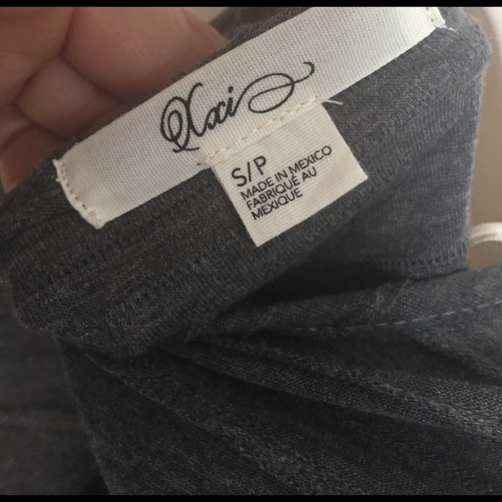 Textured grey top - Picture 5 of 5