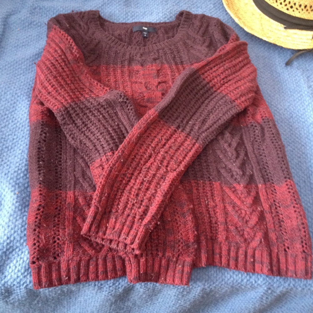 Gap cable knit sweater