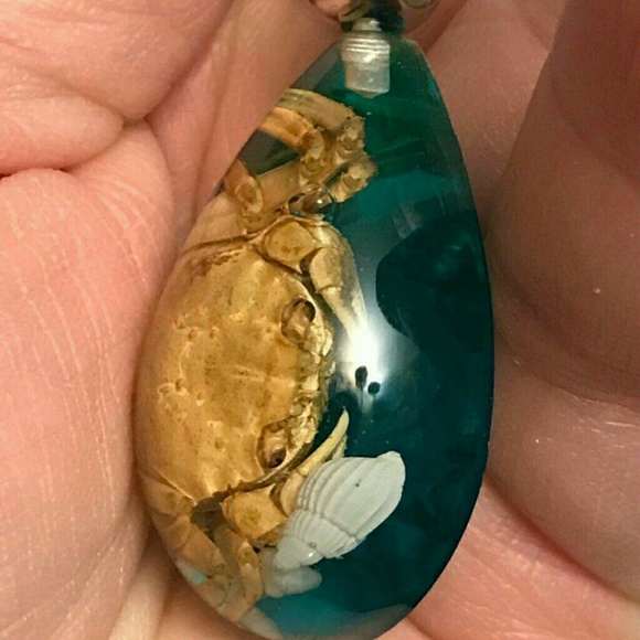 🦀 HANDCRAFTED REAL CRAB  SHELL TIBETAN SILVER NECKLACE CHARM  18" CHAIN ✨️ - Picture 4 of 4