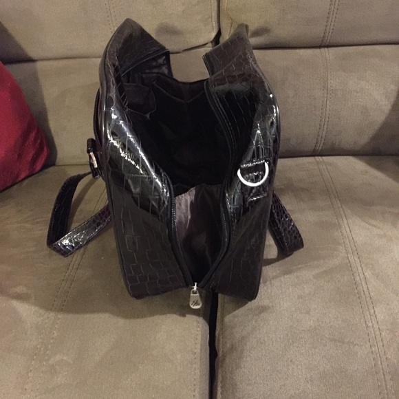 Bags - Picture 3 of 4