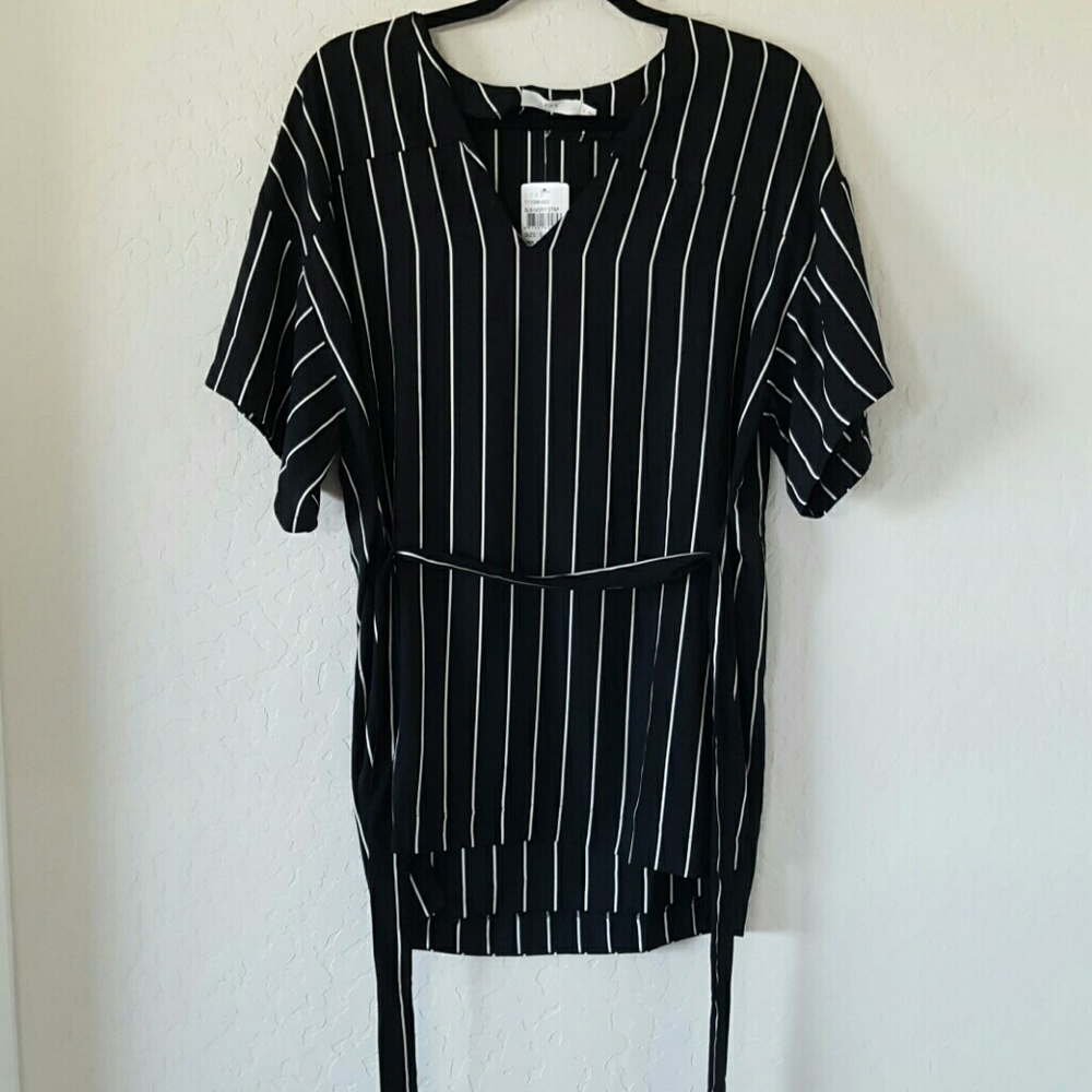 Striped v-neck blouse