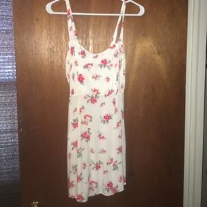 cute floral dress!