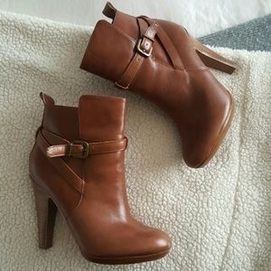 Brown leather Aldo boots