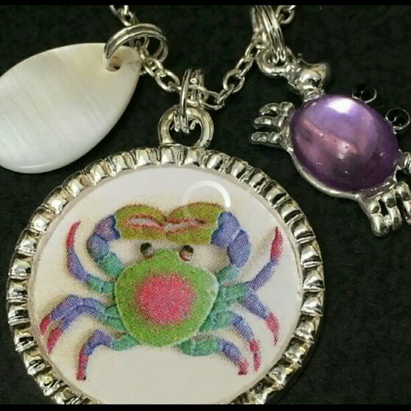 🦀✨️ HANDCRAFTED  CRAB  SHELL TIBETAN SILVER NECKLACE 18" CHAIN CHARMS ✨️ - Picture 2 of 4