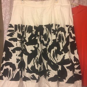 Eloquii Graphic floral block skirt