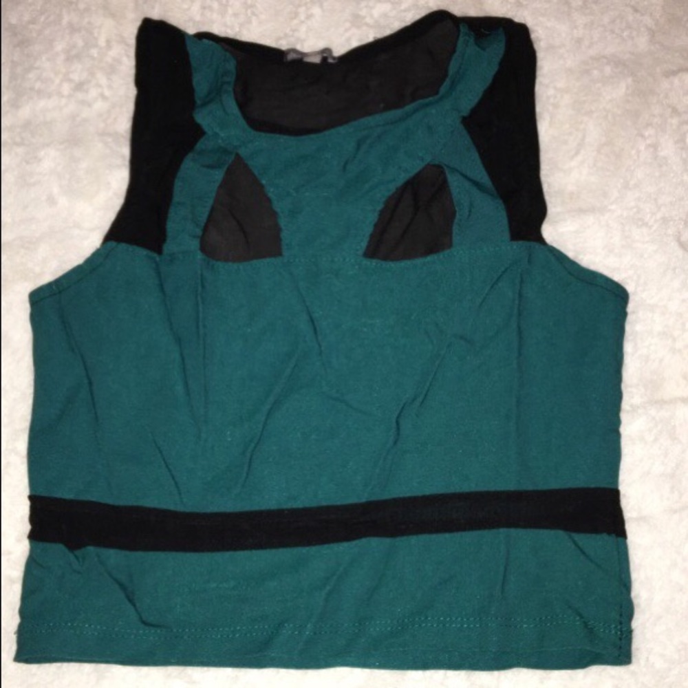 Crop top