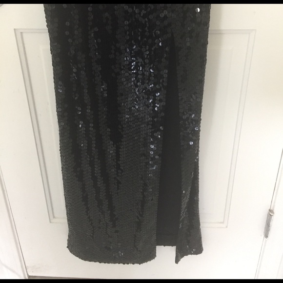 Long black sequin dress with cut out & slit - Picture 5 of 7