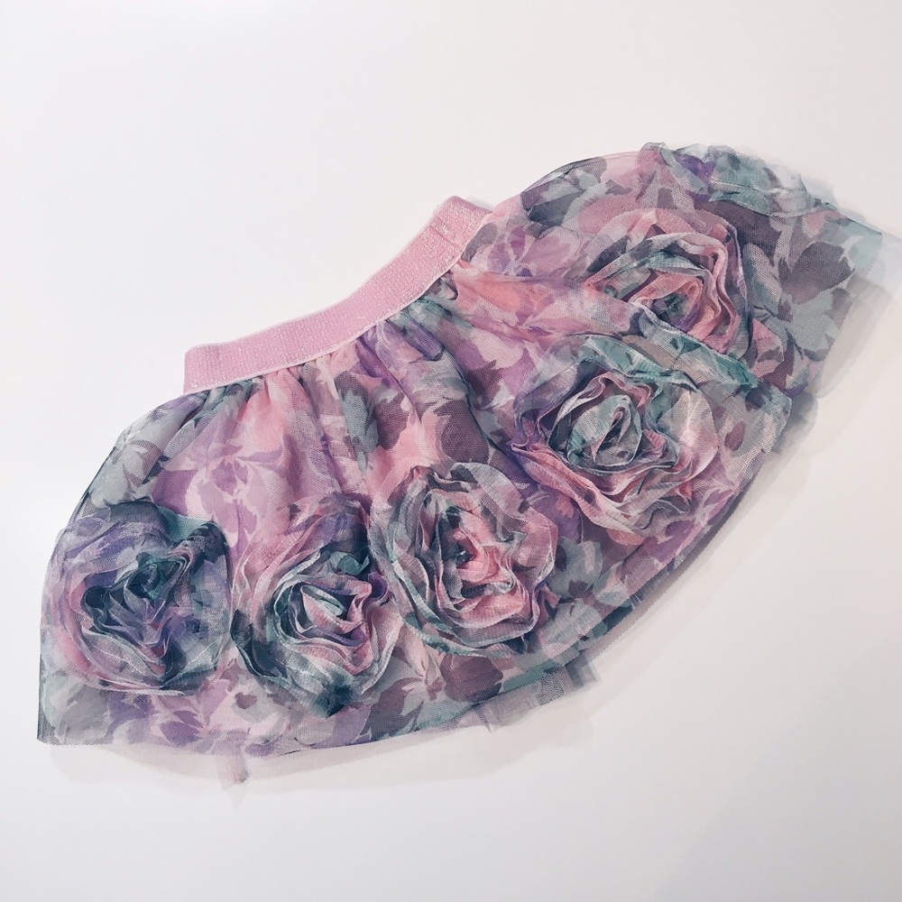 BOGO FREE ⭐️ Floral Frilly Skirt