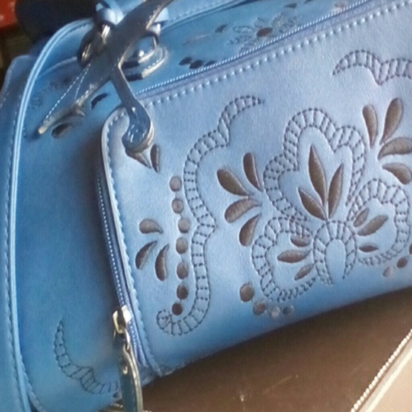 Danielle Nicole “Mary Poppins” Handbag - Picture 5 of 6