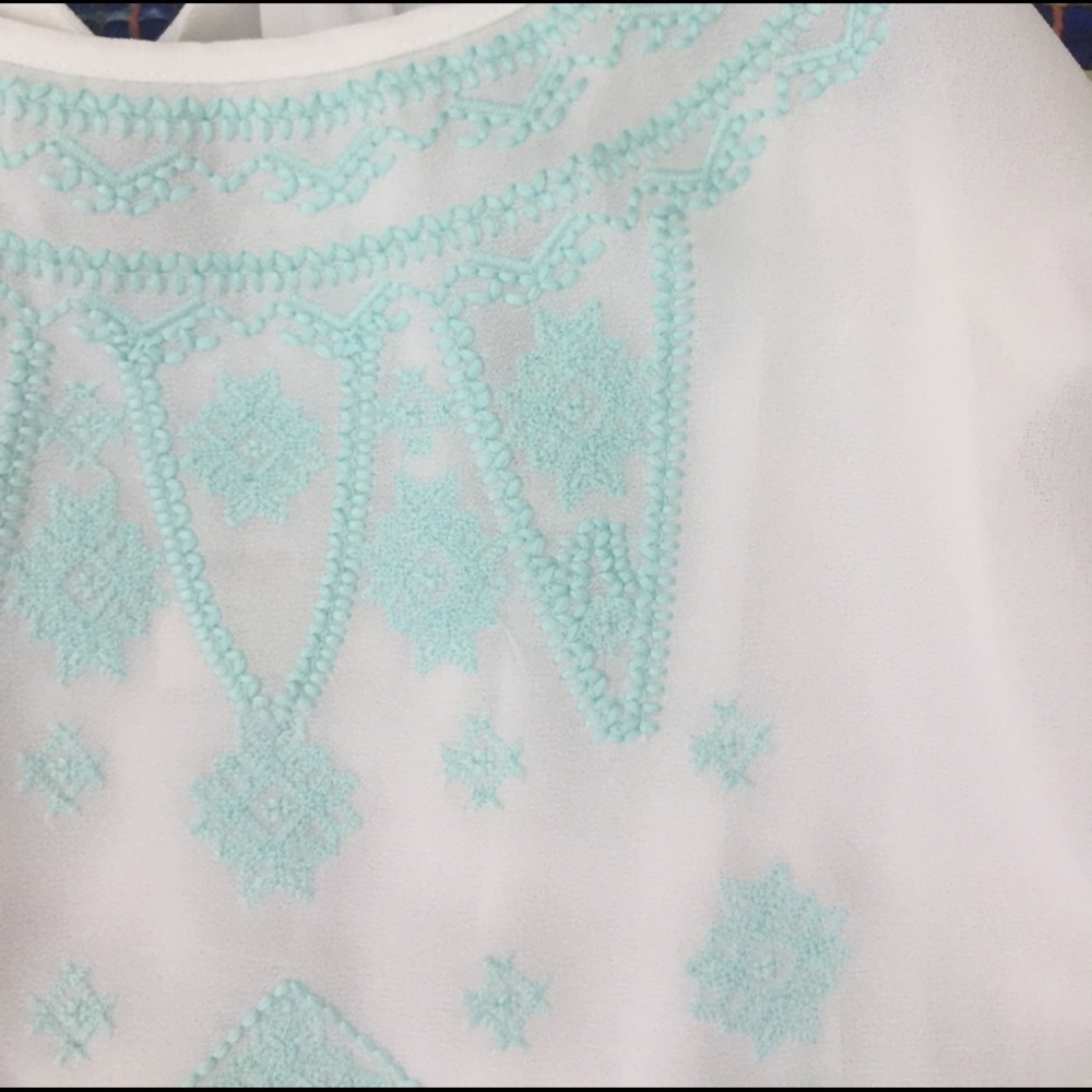 White sun dress - Picture 3 of 4