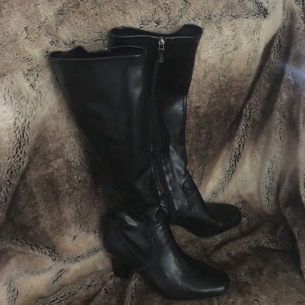 Black Leather Boots