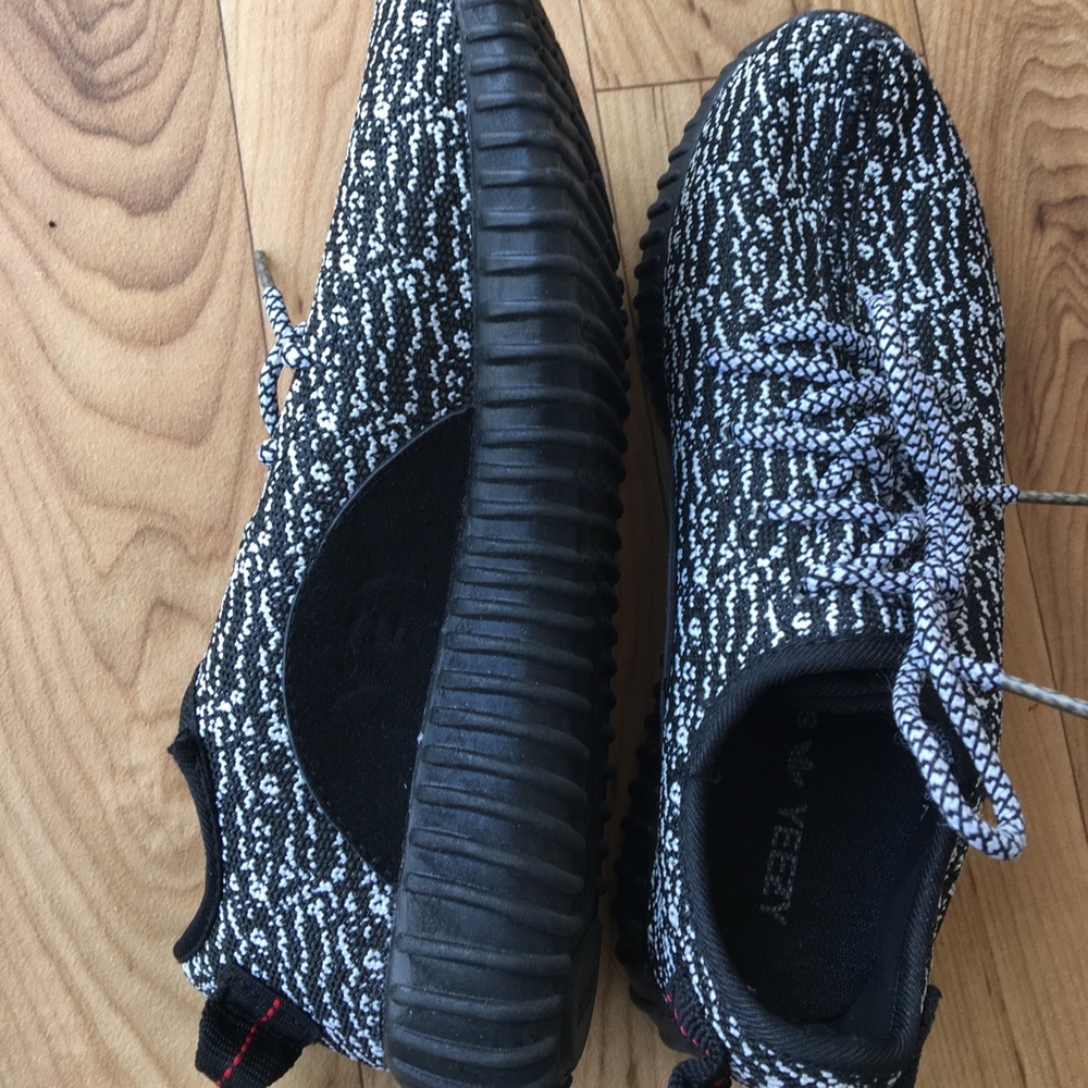 Yeezy adidas shoes