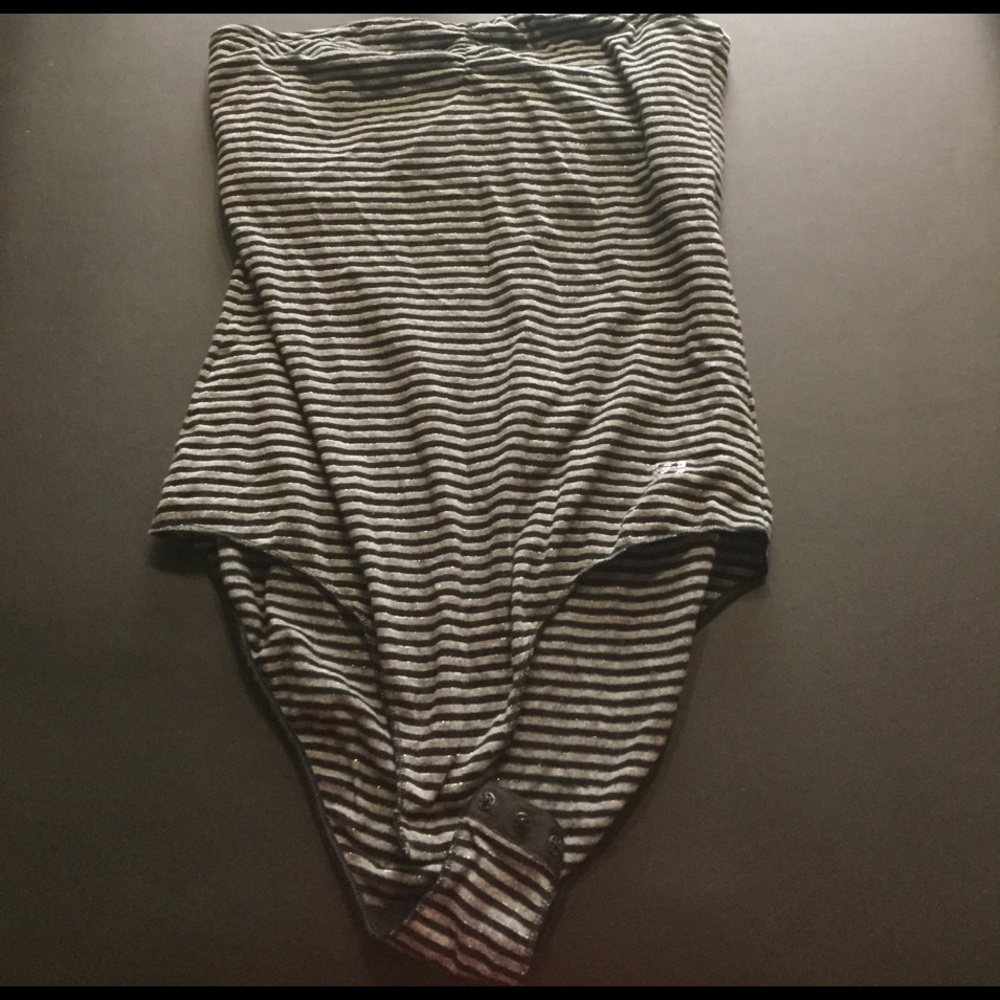 Striped strapless onsie from France 🇫🇷