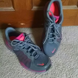 Sneakers only worn a couple times